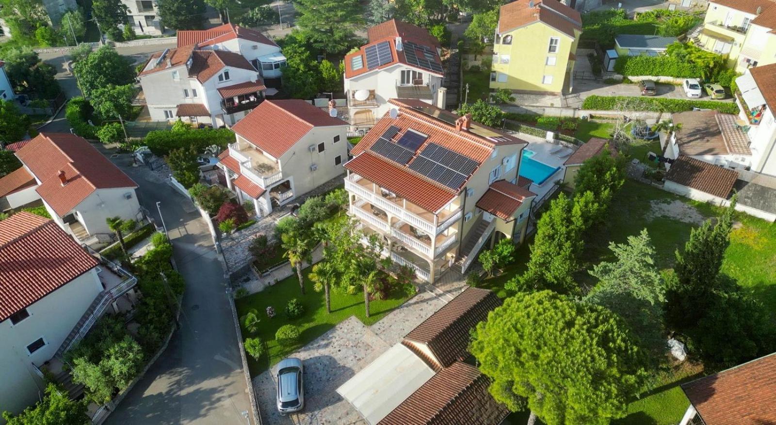 Apartments Serbecic Malinska Exterior photo