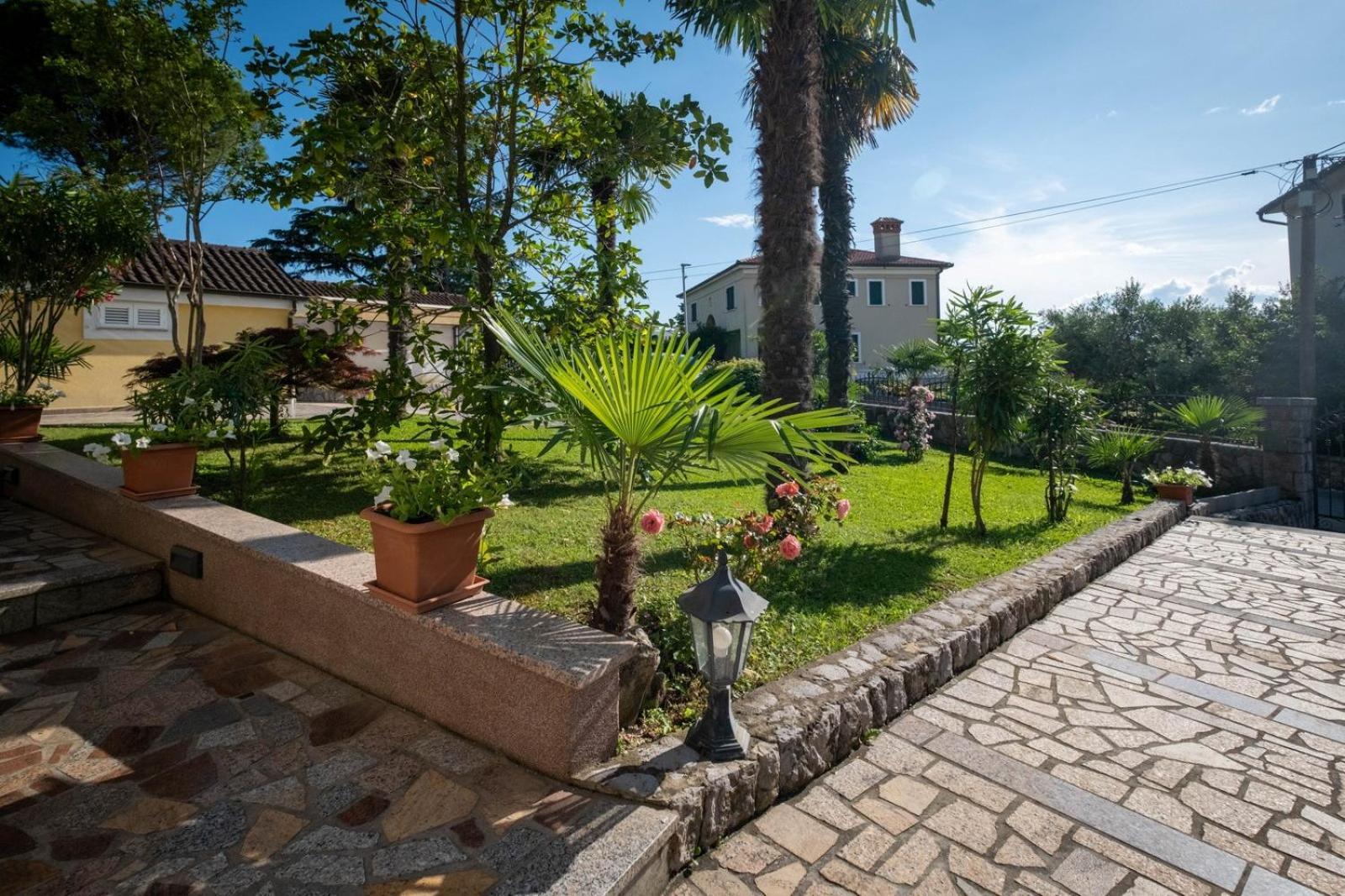 Apartments Serbecic Malinska Exterior photo